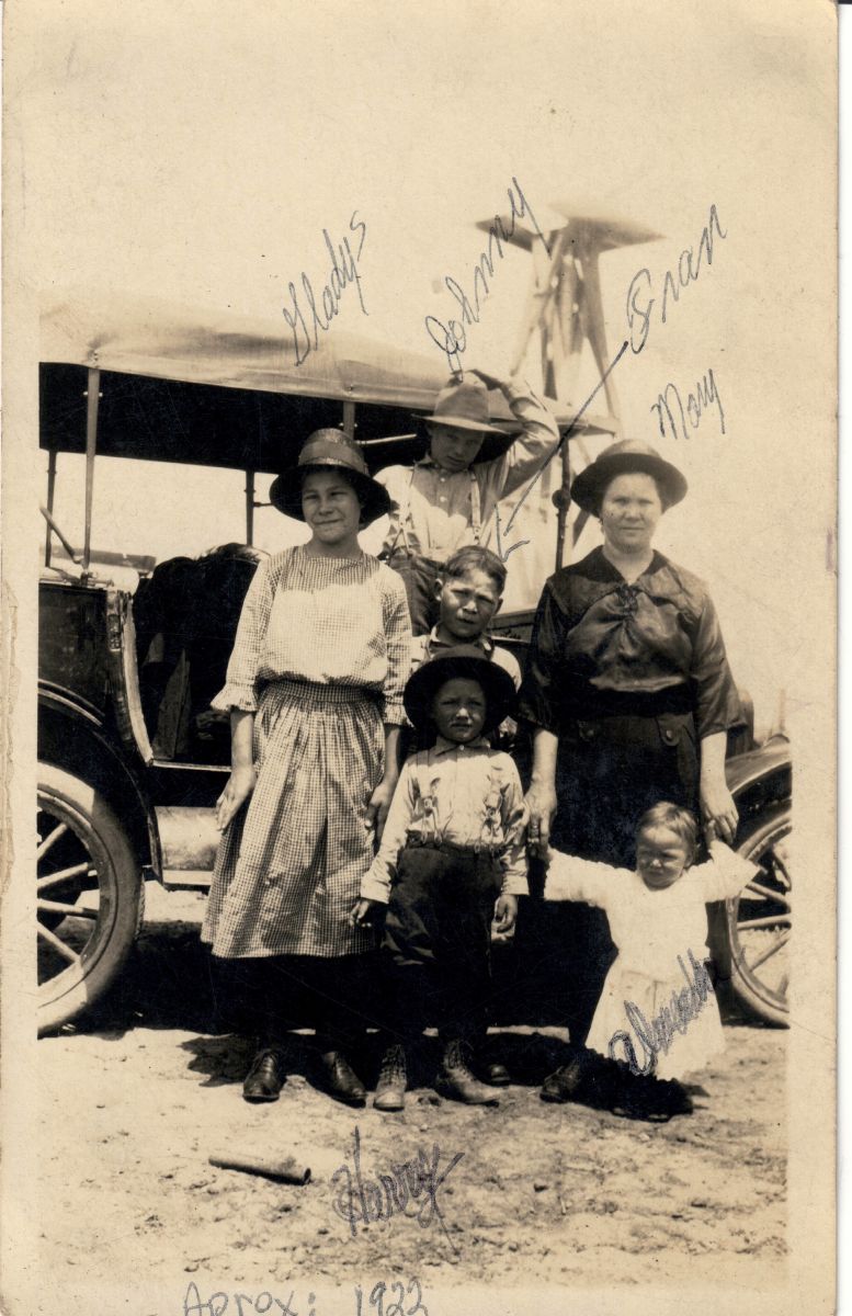 Brothers & sister with Mary (mom)